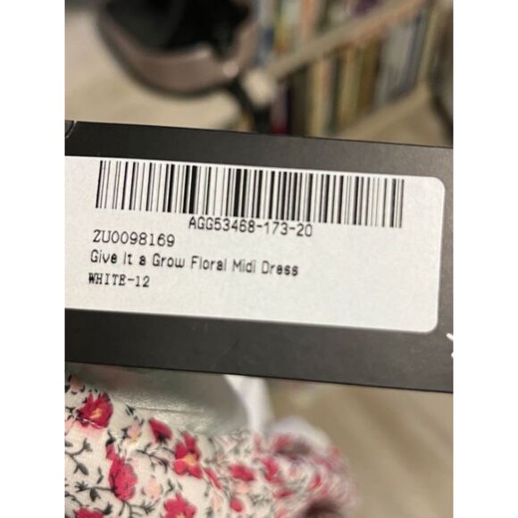 NWT NASTY GAL Give it a Grow Floral Halter Neck Front Slits Maxi Dress (Sz8) - Picture 5 of 5